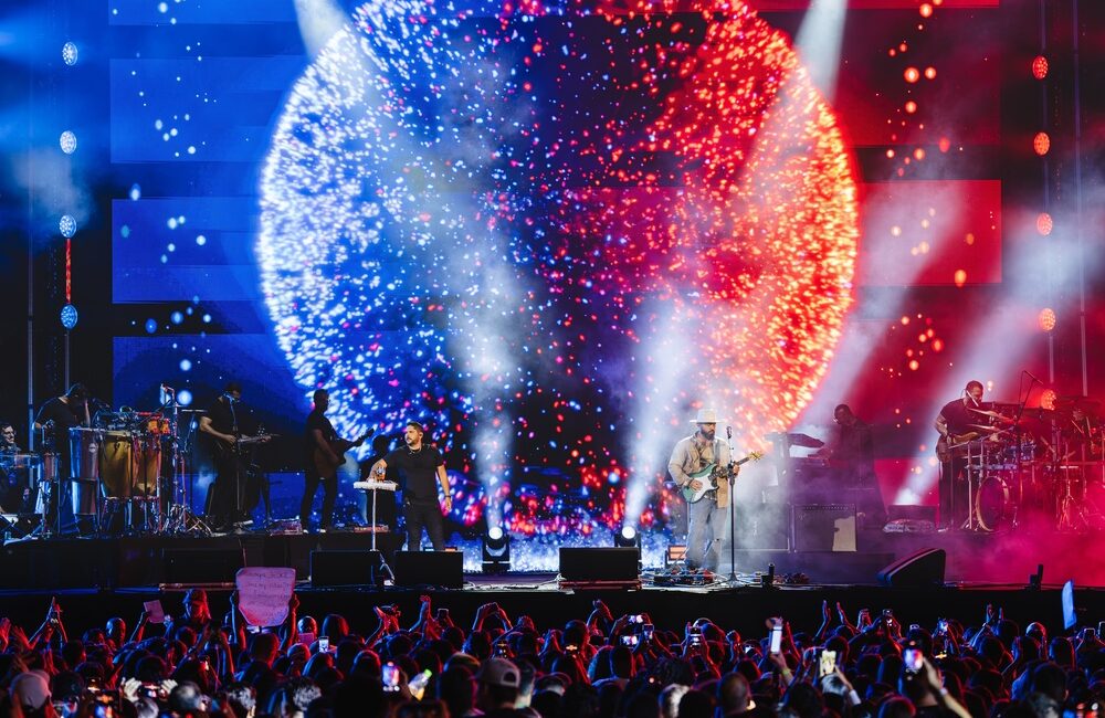 0-Cadu_Fernandes_7R57423-Enhanced-NR